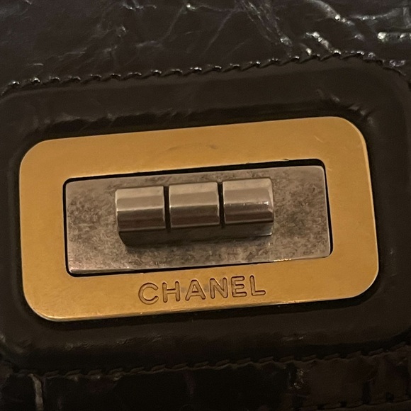Authentic CHANEL LAMBSKIN shoulder/cross body bag & Certificate of authenticity - Picture 13 of 16
